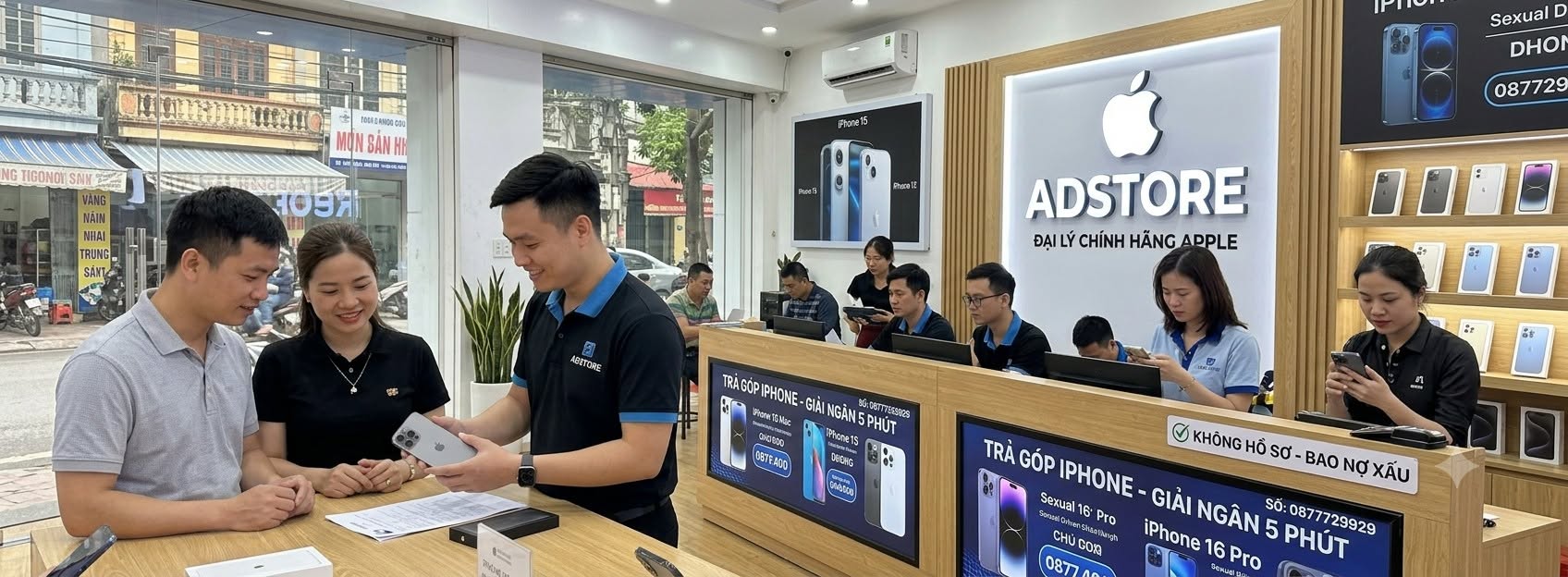 Khách hàng được tư vấn tại cửa hàng AD Store